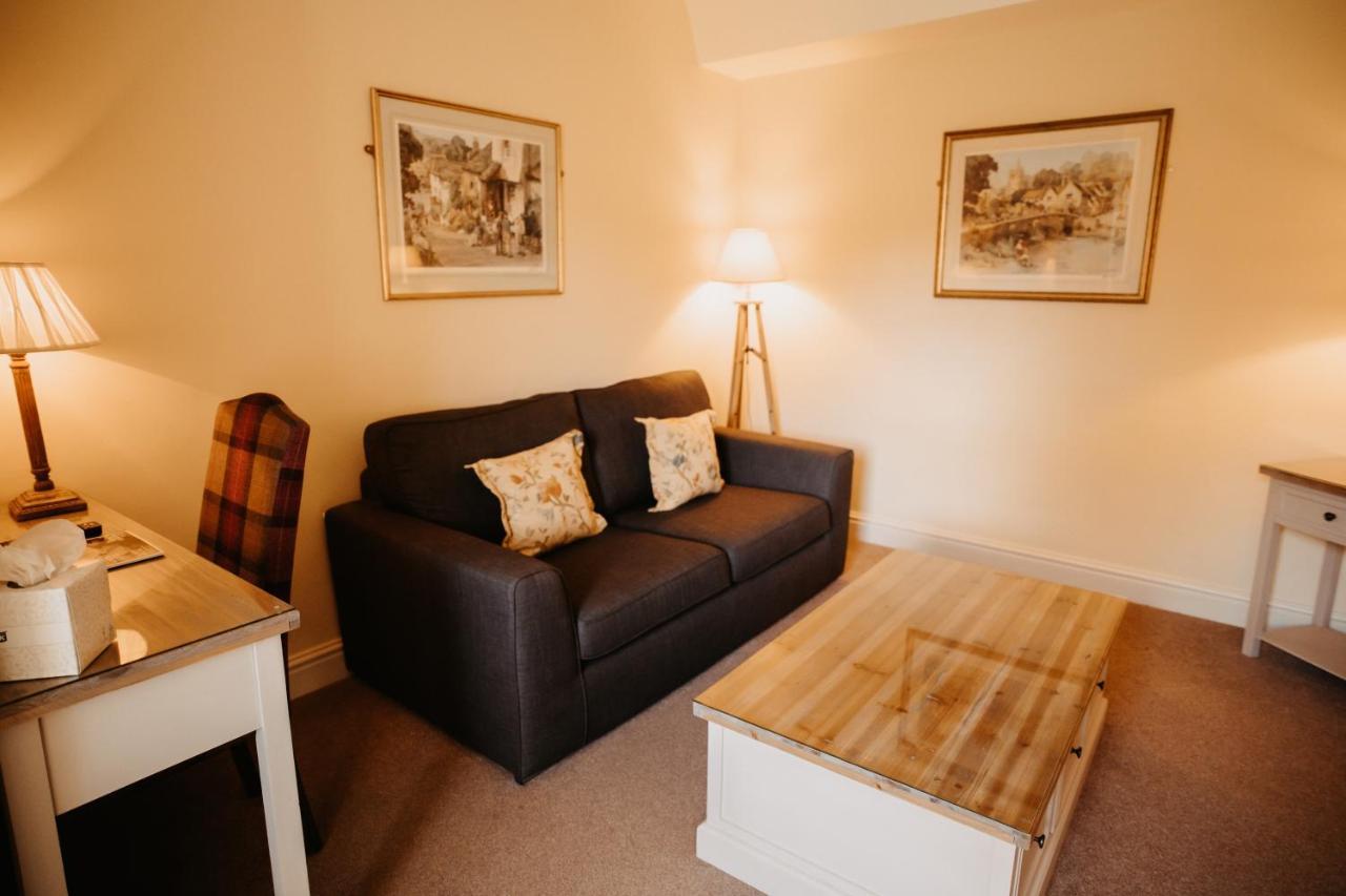 The Boar'S Head Hotel Harrogate Bagian luar foto